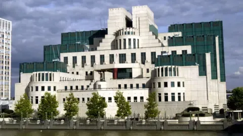 The UK's Secret Intelligence Service Launches Dark Web Portal to Attract Intelligence Sources in the Russian Federation
