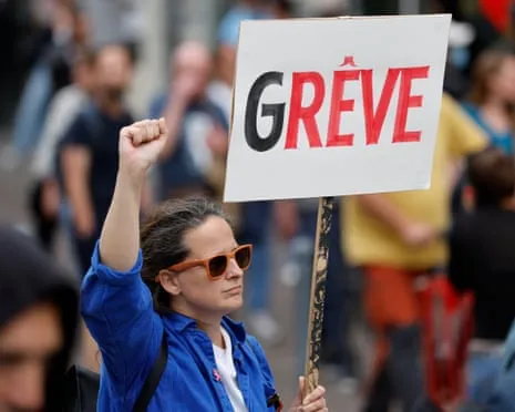 France Bracing for Major Protest Day Amid Worsening Governmental Crisis